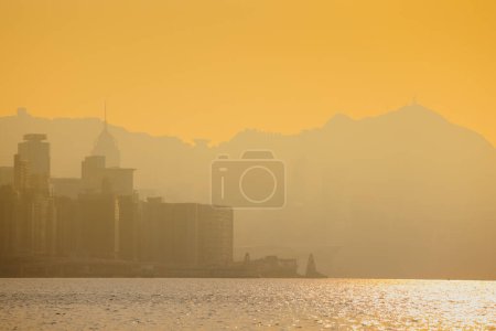 Foto de Edificios de paisaje urbano modernos rascacielos, hong kong Feb 10 2024 - Imagen libre de derechos
