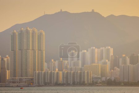 Téléchargez les photos : Shau Kei Wan Catastrophe, Bâtiments gratte-ciel, hk 10 févr. 2024 - en image libre de droit