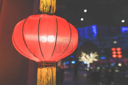 Téléchargez les photos : Fév 23 2024 asiatique nouvelle année lampes rouges festival fond onirique - en image libre de droit
