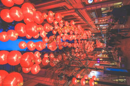 Foto de Feb 23 2024 Celebración de la luz decorativa en wan chai Lee Tung Ave - Imagen libre de derechos