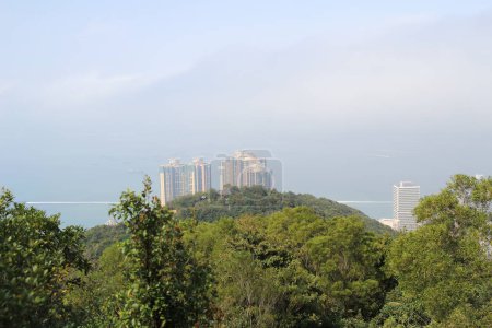 Téléchargez les photos : Lung Fu Shan Country Park, Hong Kong - en image libre de droit