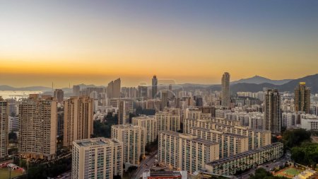 Téléchargez les photos : A Péninsule de Kowloon, le paysage de Ho Man Tin, 12 mars 2024 - en image libre de droit