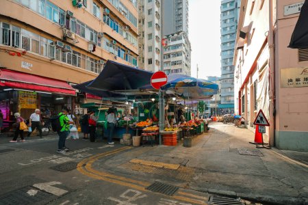 Foto de La ubicación del mercado de Yau Ma Tei, hk abril 3 2024 - Imagen libre de derechos