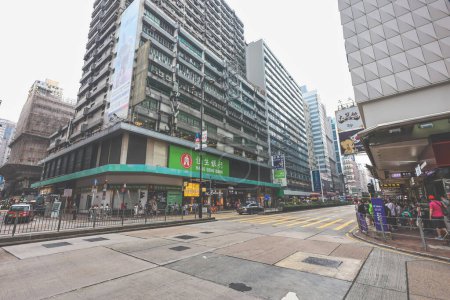 Foto de Mong Kok es una de las principales zonas comerciales de Hong Kong 1 de abril 2024 - Imagen libre de derechos