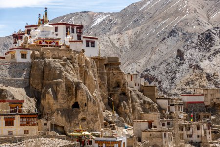 Historisches buddhistisches Lamayuru-Kloster in 11.520 Fuß Höhe im indischen Himalaya, aus dem 11. Jahrhundert