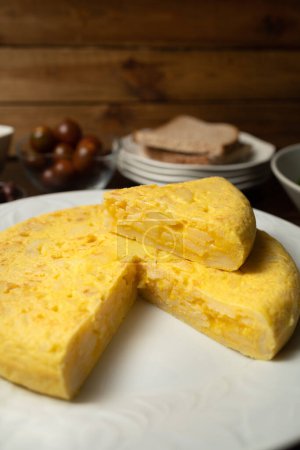 Tortilla de patata (Spanish omelette), a typical dish of Spanish cuisine made with eggs and potatoes