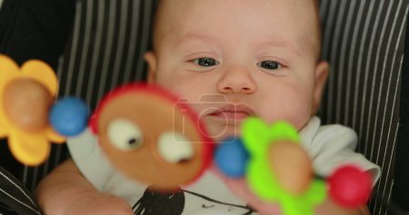 Téléchargez les photos : Baby toy infant spinning toy - en image libre de droit