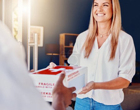 Photo for Woman, medicine or receiving courier box in house or home from medical supply chain, logistics or healthcare ecommerce. Smile, happy or customer and deliveryman parcel, retail pills or wellness cargo. - Royalty Free Image
