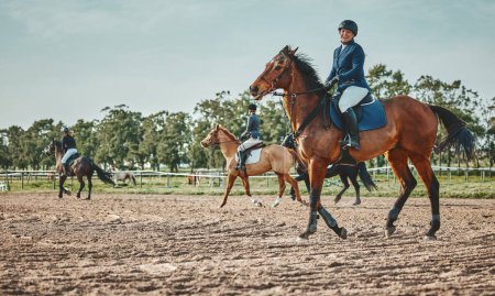 Téléchargez les photos : Woman, horse and race with ride, space and mockup with portrait, smile and outdoor sports in nature. Equestrian, riding and smile for sport with helmet, safety and happiness for fitness with mock up. - en image libre de droit
