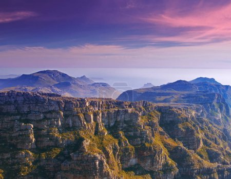 Téléchargez les photos : Vue panoramique sur la montagne de la Table. Montagne de la Table au Cap Occidental, Afrique du Sud - en image libre de droit