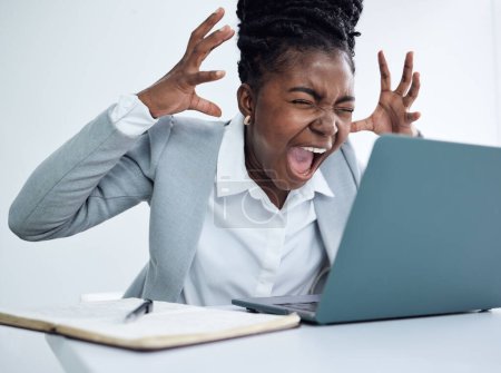 Photo for Business, screaming and black woman with a laptop, stress and angry with burnout, glitch and error. Female person, consultant and employee with a pc, technology and anger with mistake and shouting. - Royalty Free Image