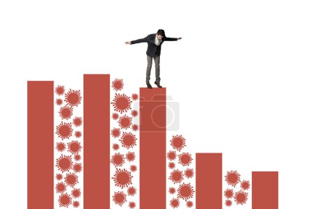 Foto de Crisis económica de proporciones épicas. un hombre de negocios equilibrándose en la parte superior de un gráfico sobre un fondo blanco - Imagen libre de derechos