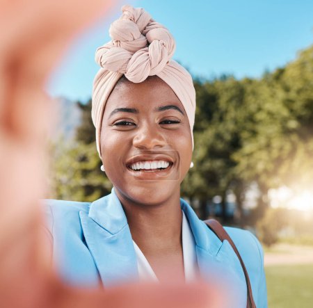 Photo for Black business woman, selfie and smile in park with fashion, beauty and happy for post on social media app. Happy African entrepreneur, photography and profile picture for web blog, suit and nature. - Royalty Free Image