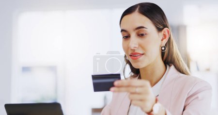 Photo for Credit card, smile and business woman with laptop in office for online shopping, digital banking or payment. Computer, ecommerce and female professional on internet for sales, finance and fintech - Royalty Free Image
