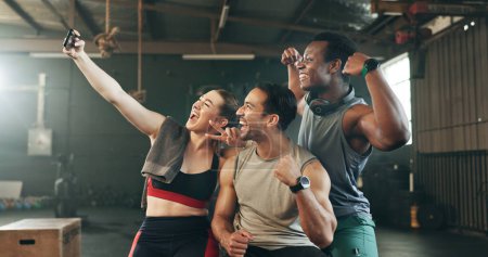 Photo for Selfie, teamwork and fitness with friends at gym for social media, workout and health. Support, profile picture and wellness with people and training for smile, photography and exercise together. - Royalty Free Image