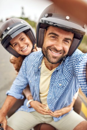 Photo for Couple, scooter and selfie for fun, adventure and vacation or holiday, romance and embrace in portrait. Happy people, freedom and motorcycle in outdoors, travel and explore for tourism, hug or free. - Royalty Free Image