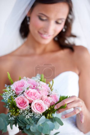 Photo for Woman, flower bouquet and wedding dress for marriage ceremony, love promise or diamond ring. Female person, plant or veil and elegant gown for floral romance, partnership bride or commitment event. - Royalty Free Image