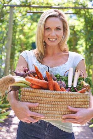 Photo for Woman, portrait and basket of vegetables for agriculture harvest for small business, production or sustainability. Female person, face and carrots or beetroot or eco farming career, organic or diet. - Royalty Free Image