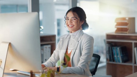 Photo for Portrait of woman at desk with computer, smile and email, job report or article at digital agency. Internet, research and happy businesswoman at tech startup with online review, networking or project. - Royalty Free Image