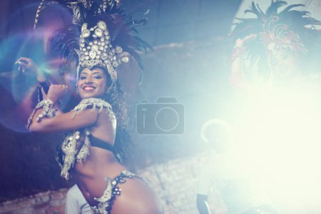 Photo for Smile, festival or happy woman in costume or portrait for celebration, music culture or band in Brazil. Night event, party or girl dancer with energy at carnival, parade or fun show in Rio de Janeiro. - Royalty Free Image