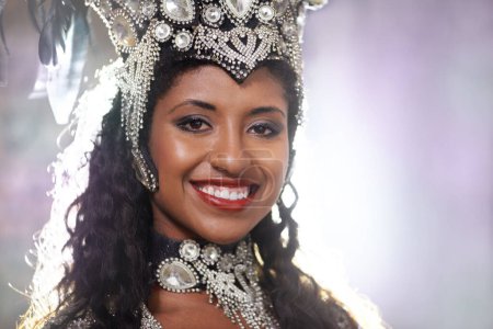 Photo for Portrait, music and carnival with woman in Brazil for party, festival or celebration of culture. Rio de Janeiro, dance and smile with face of dancer person outdoor for performance, show or tradition. - Royalty Free Image