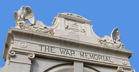 Hawaii, Wahrzeichen und Tor zum Kriegerdenkmal für Soldaten, Militärs und Veteranen. Waikiki Natatorium, Architektur und Insel für die Geschichte der Armee für Welt, Tod und Freiheit.