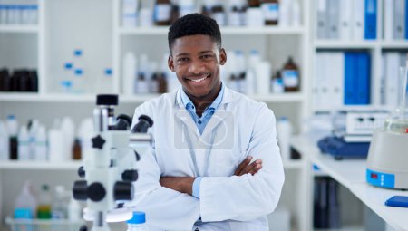 Photo for Science, man and portrait in lab with arms crossed for medical research, microscopic experiment or DNA testing. Scientist, african expert and confidence for gene editing and healthcare breakthrough. - Royalty Free Image