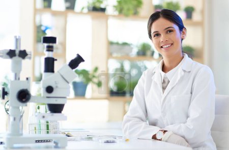 Photo for Science, woman and portrait in lab with smile for sample analysis, medical experiment or DNA test research. Scientist, expert or happy with tech equipment for gene editing or healthcare breakthrough. - Royalty Free Image