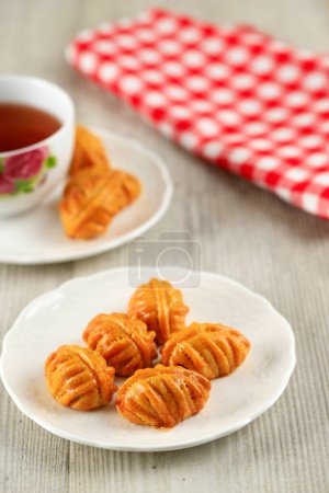 Tarte Nastar Daun ou Ananas avec forme de feuille 