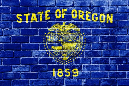 Téléchargez les photos : Drapeau de l'état des États-Unis Oregon sur un fond texturé. Collage conceptuel. - en image libre de droit