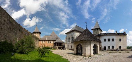 Der Innenhof der historischen Khotyn-Festung. Ukraine