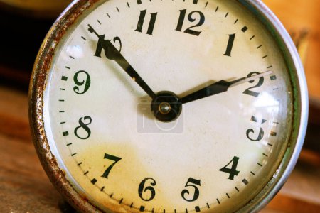 Antiguo despertador Vintage, despertador retro. concepto de tiempo. reloj, reloj, temporizador, cronometrador, ticker. 
