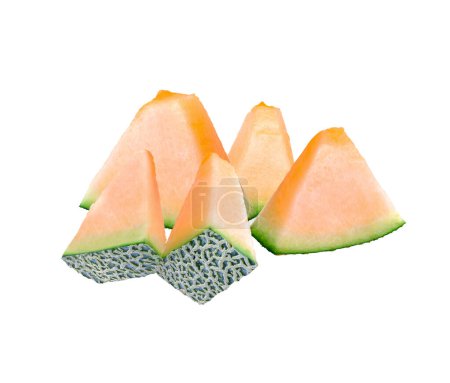 Téléchargez les photos : Tranches de melon isolées sur fond blanc - en image libre de droit