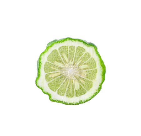 Téléchargez les photos : Tranches de bergamote isolées sur fond blanc - en image libre de droit