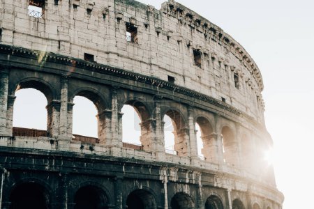 Roma, Italia, el Coliseo es un antiguo edificio antiguo de la batalla de los gladiadores