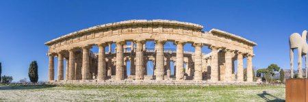 Temple d'Hera au célèbre site archéologique de Paestum classé au patrimoine mondial de l'UNESCO, province de Salerne, Campanie, Italie
