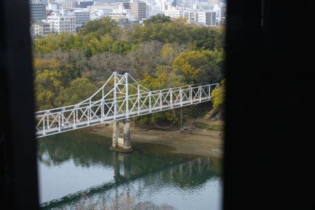 Pont de Tsukimi vue du haut du château d'Okayama