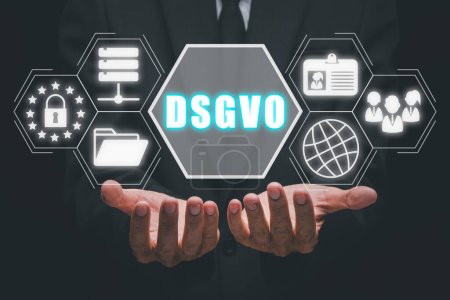 Téléchargez les photos : DSGVO Basic Data Protection Regulation Concept, icône DSGVO sur écran virtuel. - en image libre de droit
