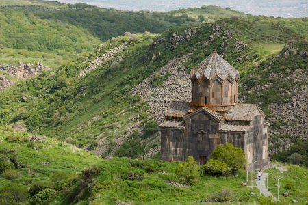 Iglesia Vahramashen se encuentra Monte Aragats, Armenia