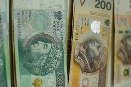 Téléchargez les photos : Billets de banque polonais - papier monnaie toile de fond. - en image libre de droit