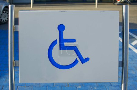 Téléchargez les photos : Place de parking pour personnes handicapées. - en image libre de droit