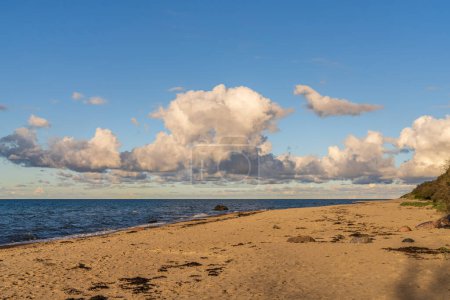 La plage de Bakenberg et la mer Baltique Voir la côte, Mecklembourg-Poméranie occidentale, Allemagne