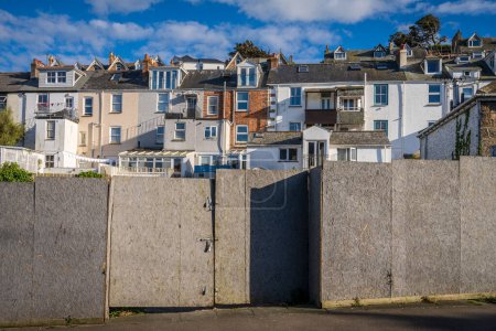 Téléchargez les photos : St Ives, Cornouailles, Angleterre, Royaume-Uni - 30 mai 2022 : Vue des petites maisons et ruelles - en image libre de droit