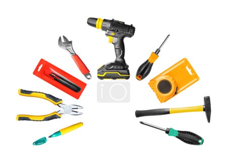 Foto de Varias nuevas herramientas de construcción para trabajos aislados sobre fondo blanco - Imagen libre de derechos