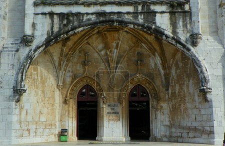 Téléchargez les photos : Portugal, Lisbon, Jeronimos Monastery (Mosteiro dos Jeronimos), Navy Museum (Museu de Marinha), entrance to the museum - en image libre de droit