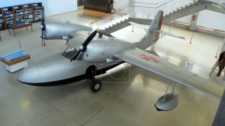 Téléchargez les photos : Portugal, Lisbon, Navy Museum (Museu de Marinha), exhibition of naval aviation, Grumman G-44 Widgeon - en image libre de droit