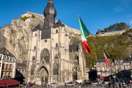 Foto de Notre Dame de Dinant en Bélgica - Imagen libre de derechos