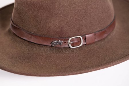 Foto de Kent, Reino Unido, 01.01.2023 A Bailey 1922 Traveler Cowboy Fedora sombrero original vintage. Famoso icono de la moda bailey de Hollywood fedora vaquero moda. - Imagen libre de derechos