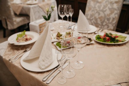 Photo for Wedding celebration in an elegant restaurant - Royalty Free Image