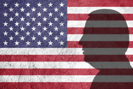 Foto de Bandera de los Estados Unidos de América pintada en un muro de hormigón - Imagen libre de derechos